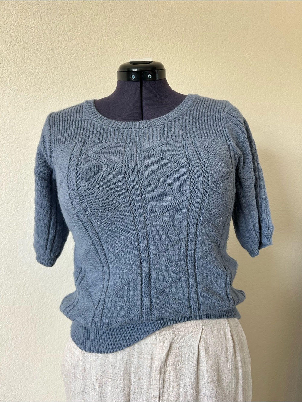 Women's Short-Sleeve Textured Knit Sweater in Slate Blue